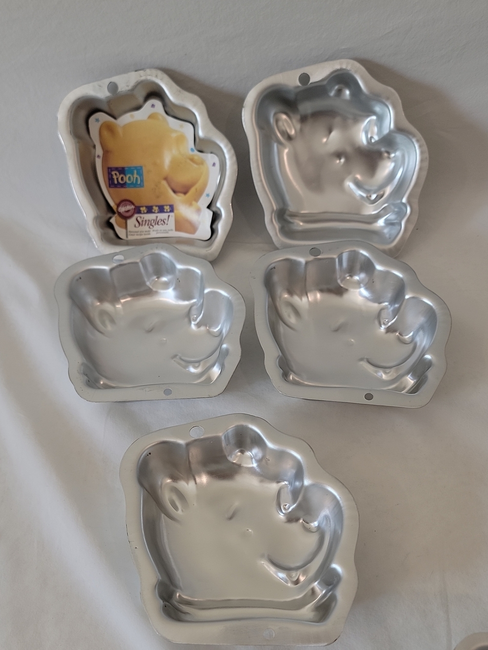 Winnie the Pooh Singles Bake, Cake Pans QTY of 5